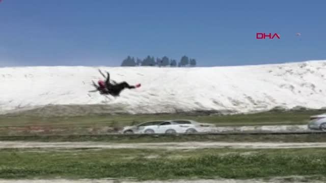 Son dakika haberi: DENİZLİ Paramotorla uçarken çakıldığı anlar kamerada