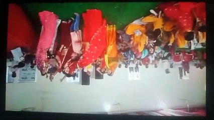 कंधे से कंधा मिलाकर आगे बढ़ रही है बेटियां