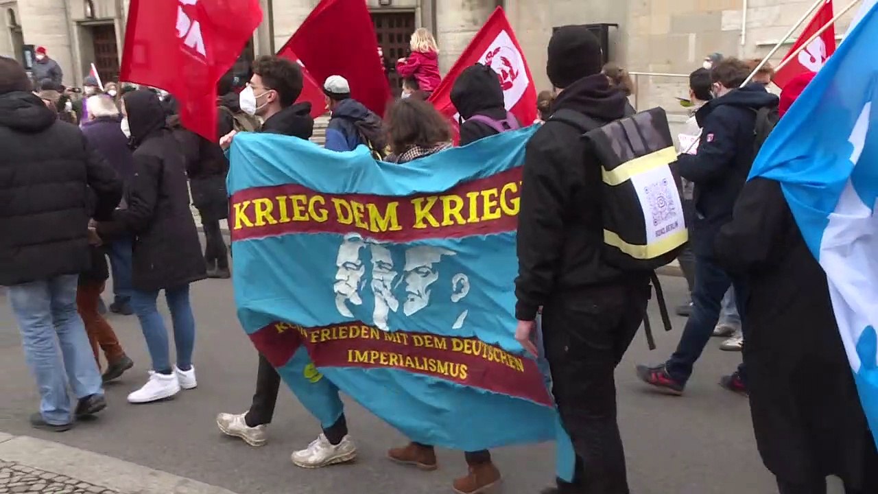 Ostermarsch und corona-gegner: demo-osterwochenende in berlin