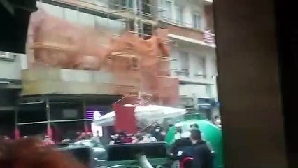 Actuación de la Ertzaintza en el centro de Bilbao tras las aglomeraciones antes de la final de Copa