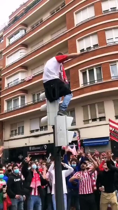 ¡Qué bien que se lo pasan los franceses en Madrid! (II) Ah, no, ¡qué son los del Athletic!