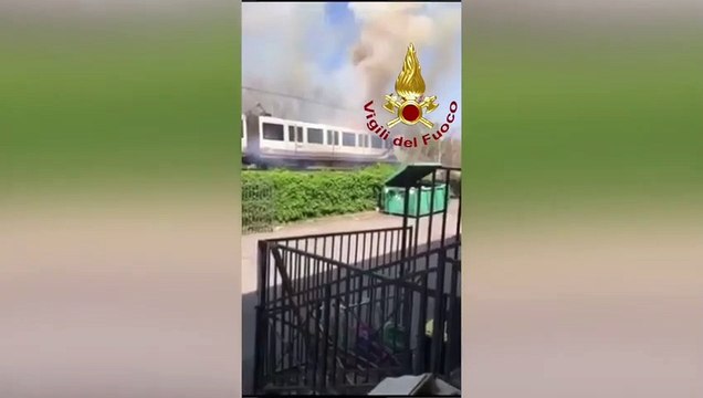 Incendio cavi alimentazione su linea ferroviaria Roma-Ostia (03.04.21) (2)