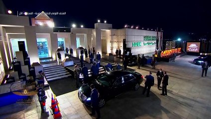 La parata d'oro dei faraoni: mummie in corteo per le strade del Cairo