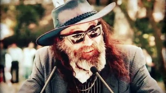 CEM KARACA - İŞTE GELDİK GİDİYORUZ