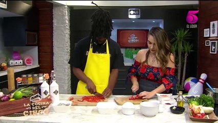 La Cocina del Cinco - Piña Colada, Cazuela de Camarón, Salsa de Aguacate, Tostones de Plátano