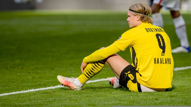 Borussia Dortmund v Eintracht Frankfurt