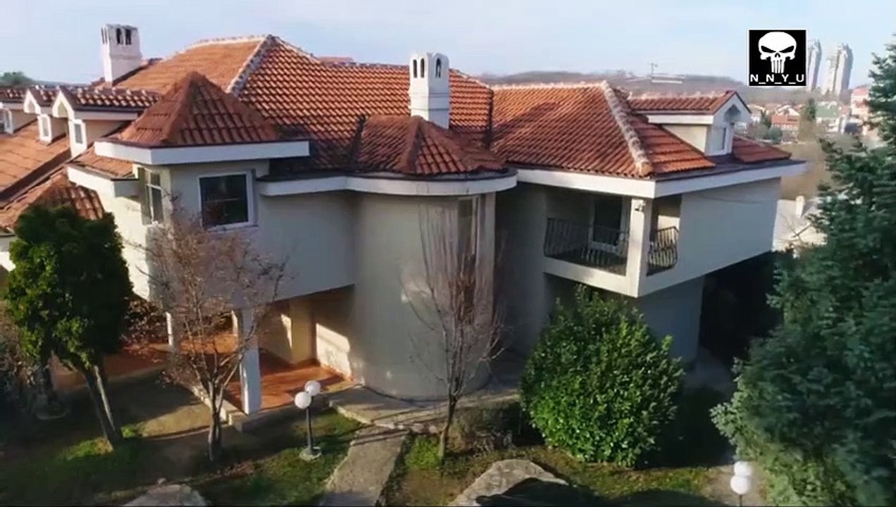 Tri muskarca i tetka - Epizoda 12