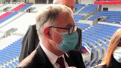 Frankreich impft in Fußballstadien, Italien in Kirchen