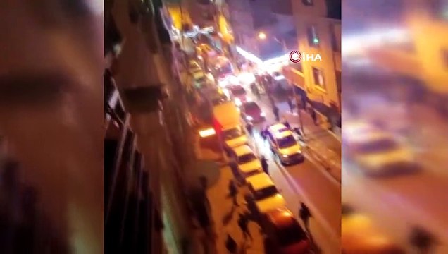 Mangal keyfi kötü bitti...Çatı katında çıkan yangın geceyi aydınlattı