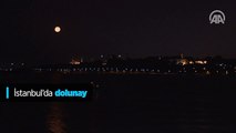 İstanbul'da dolunay görenleri hayran bıraktı