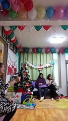 wando Christmas party.