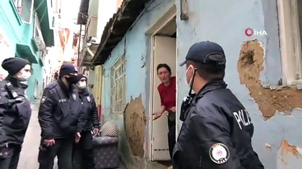 Aynı kadın yine olay çıkardı...O anlar kameraya yansıdı