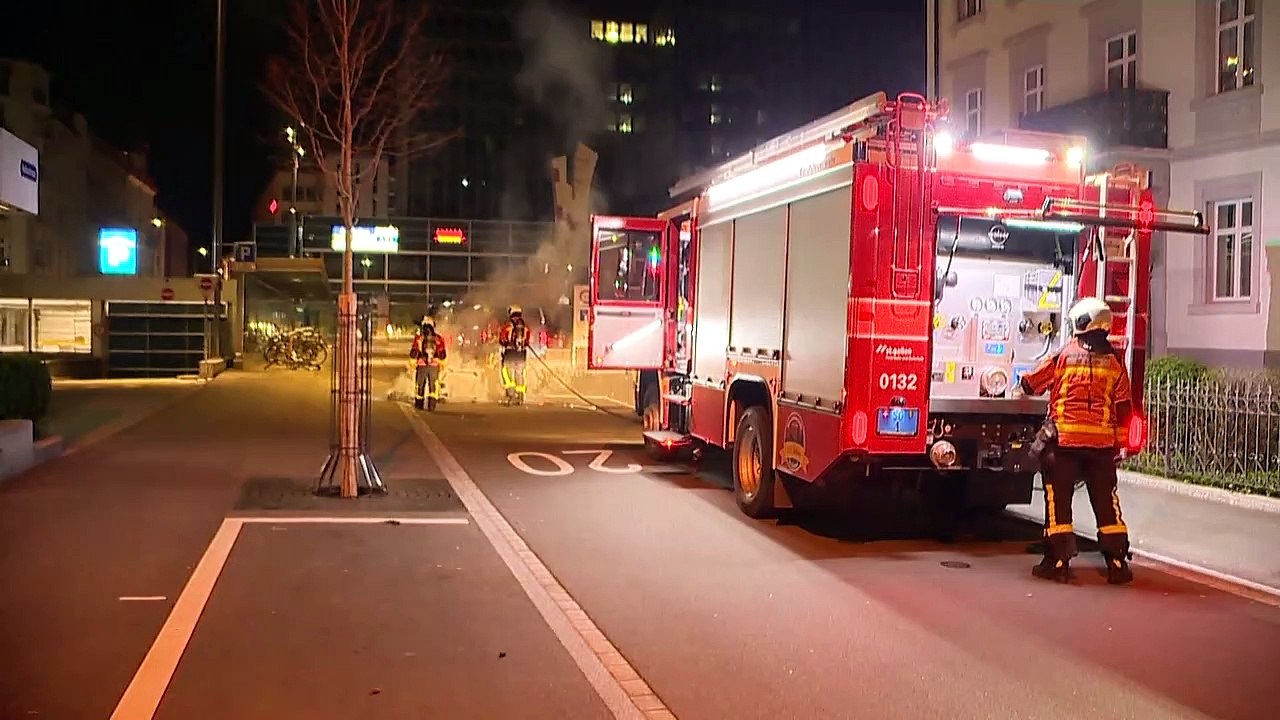 Lockdown-Proteste in Bukarest, St. Gallen, Paris und Stuttgart