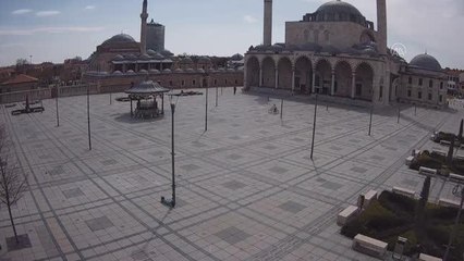 Cadde ve sokaklarda sessizlik hakim