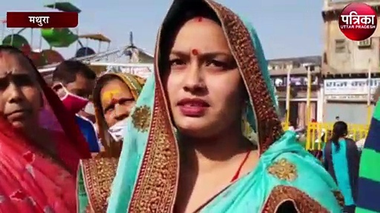 विशाल काय चंदन के रथ पर विराजमान होकर निकले भगव...