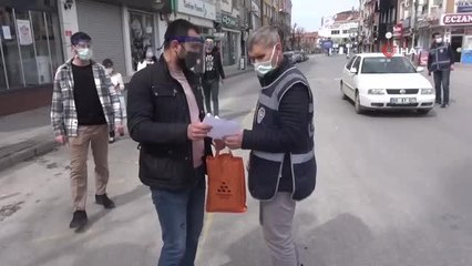 Aksaray'da emniyet ve sağlık personeline siperlik dağıtıldı