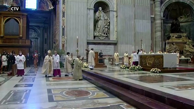 Le pape appelle à partager les vaccins avec les pays les plus pauvres