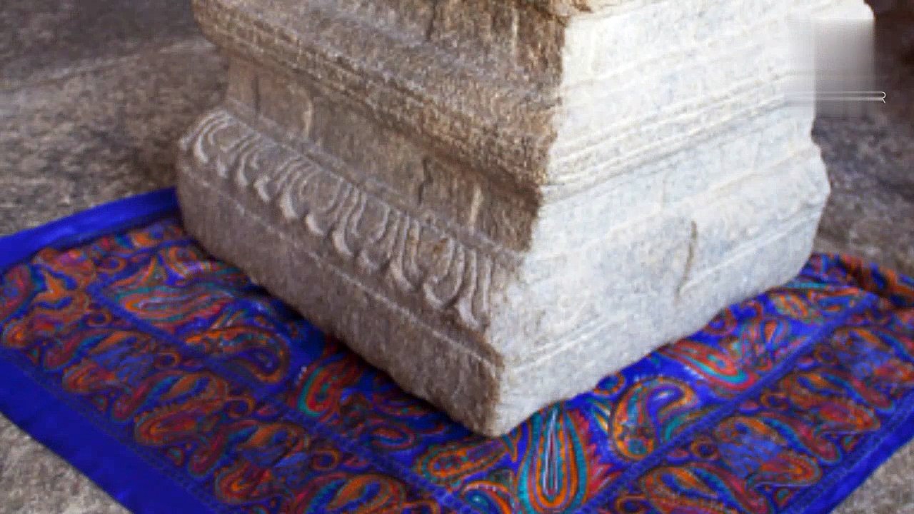 हवा में झूलता है इस मंदिर का खंभा
