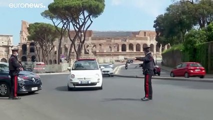 Italia in zona rossa, tra vaccinazioni, ritardi nelle consegne delle dosi e morti "sospette"