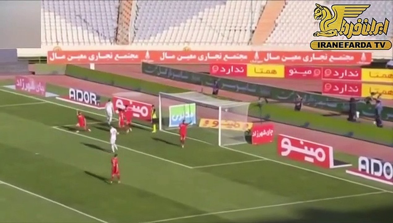 شیبانی:تیم ملی با اسکوچیچ به بیراهه می رود