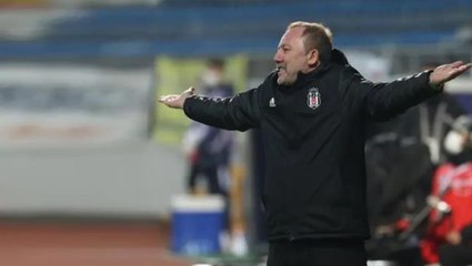 Sergen Yalçın'dan maçın hakemine olay tepki: Sizin yapamadığınızı onlar yaptı