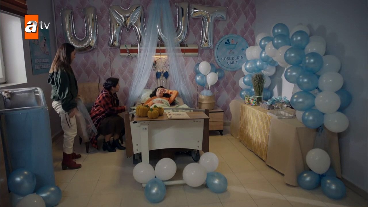 Reyyan babasını görüntülü aradı ama