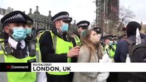 İngiltere: Polisin gösterilerde yetkisini artıran tasarı protesto edildi; 107 gözaltı