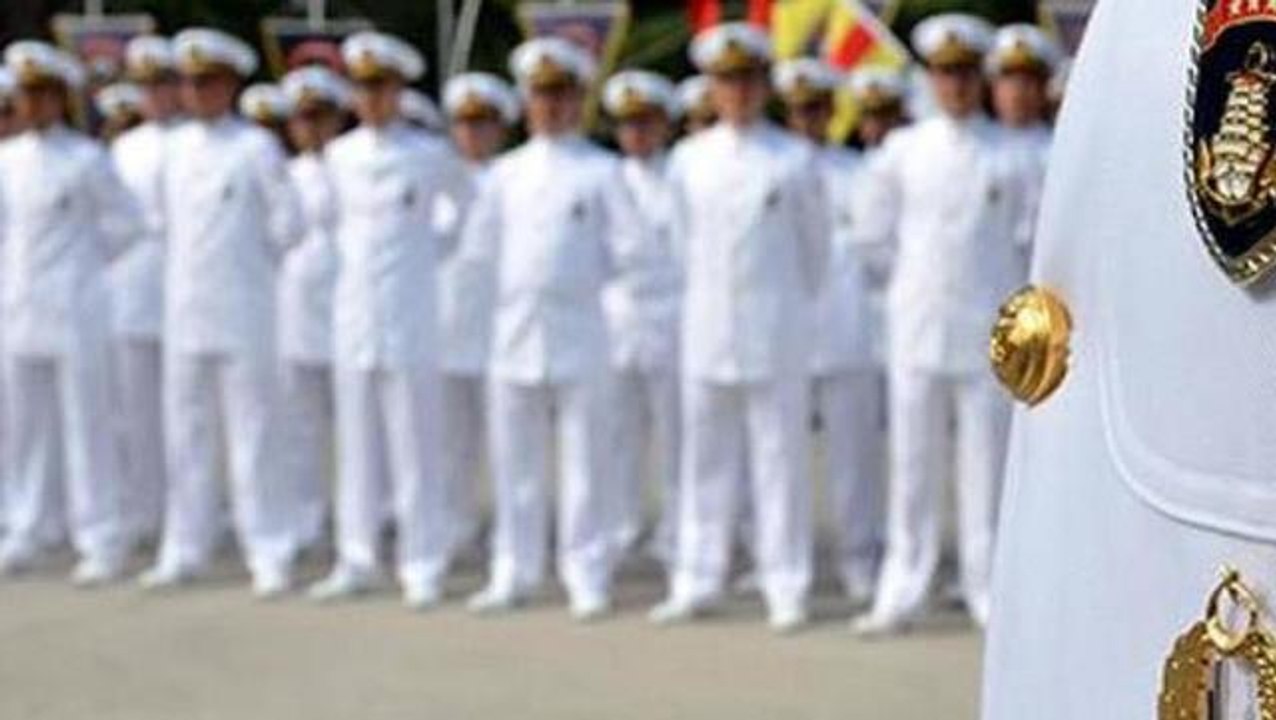 Emekli amirallerin yayımladığı bildirinin bir numaralı imzacısı İYİ Parti yöneticisi çıktı