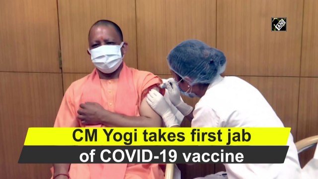 Yogi Adityanath takes first jab of Covid-19 vaccine