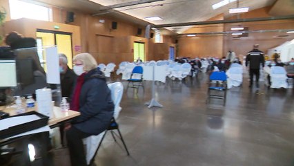 Hímes tojás helyett vakcina - így telt a húsvét európaiak százezreinek