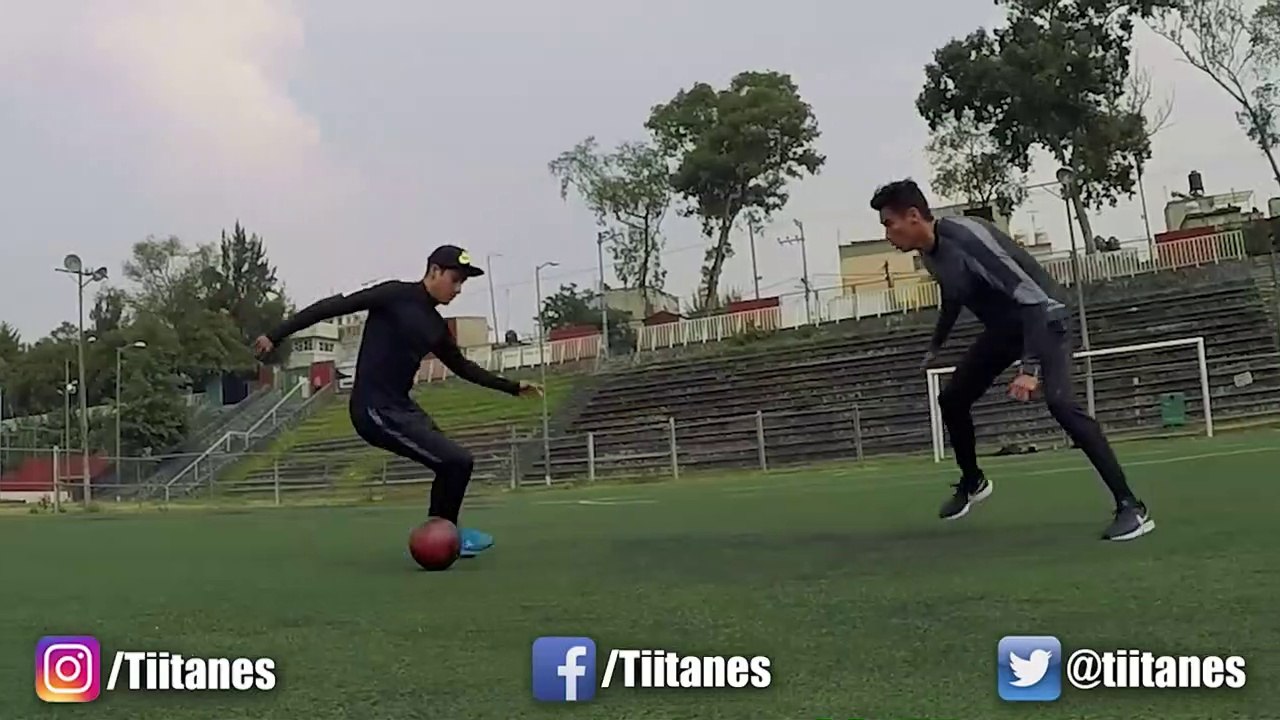 TOP 3 MEJORES JUGADAS de CRISTIANO RONALDO  REGATES EFECTIVOS para BURLAR A TU RIVAL como CR7 ⚽️