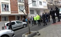 Arnavutköy'de çocukların kavgasına aileleri de karıştı, ortalık savaş alanına döndü