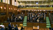 Vjosa Osmani (38) zur Präsidentin des Kosovo gewählt