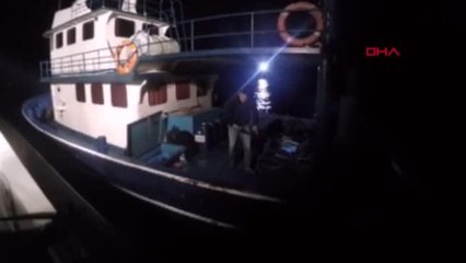 İZMİR AÇIKLARINDA AFGANİSTAN VE İRAN UYRUKLU 109 GÖÇMEN YAKALANDI