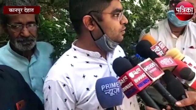 प्रशासन द्वारा सपा एमएलसी के स्कूल पर चलाया गया बुलडोजर