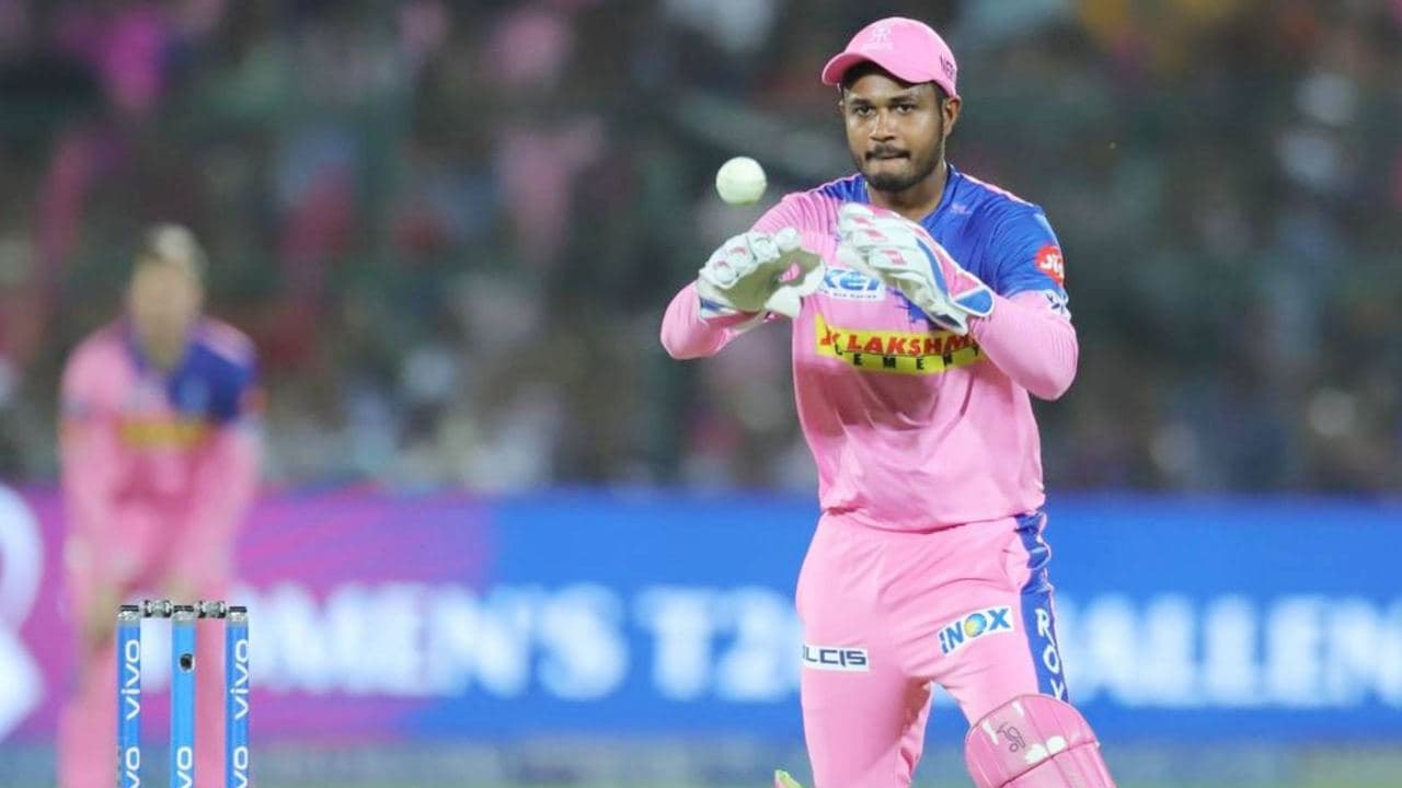 IPL 2021:No One Can be Like MS Dhoni- RR Captain Sanju Samson కెప్టెన్‌గా సంజు శాంసన్‌ ముందు సవాళ్లు