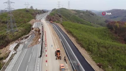 Heyelan sonrası Akçakoca yolu trafiğe açıldı