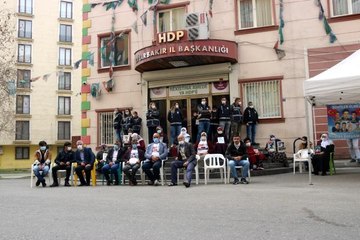 Son dakika haberi | Evlat nöbetindeki aileler çocuklarını HDP'den istiyor