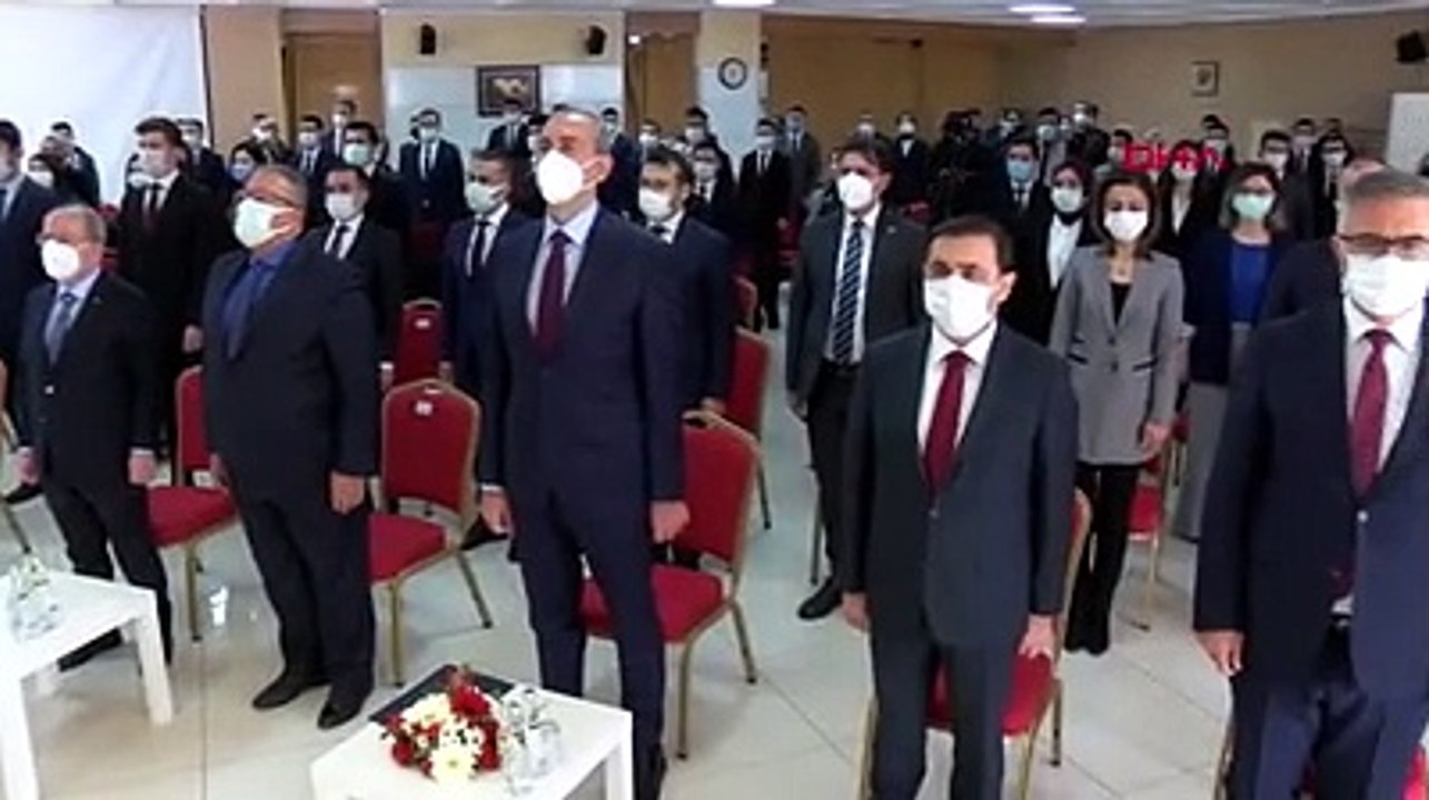 Bakan Gül: Ülkemizi geriye götürmek isteyen vesayetçi zihniyetin muvaffak olması mümkün değildir