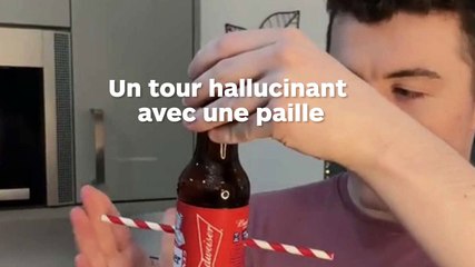 Tour de magie : il transperce une bouteille avec une paille