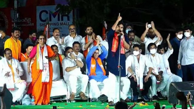 AP Minister Kannababu Questiones Pawan Kalyan Over AP Special Status