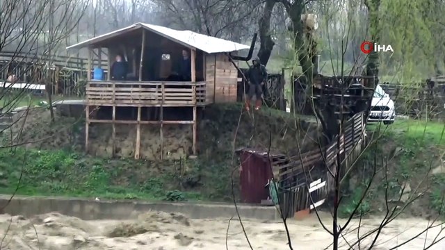 Bursa’da Sağanak Yağış! Dereler Taştı, Yollar Kapandı