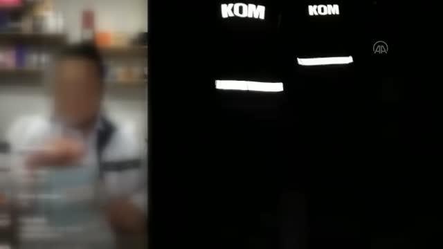 Bir kişi sosyal medya üzerinden canlı yayınla kaçak ürünler sattığı sırada yakalandı