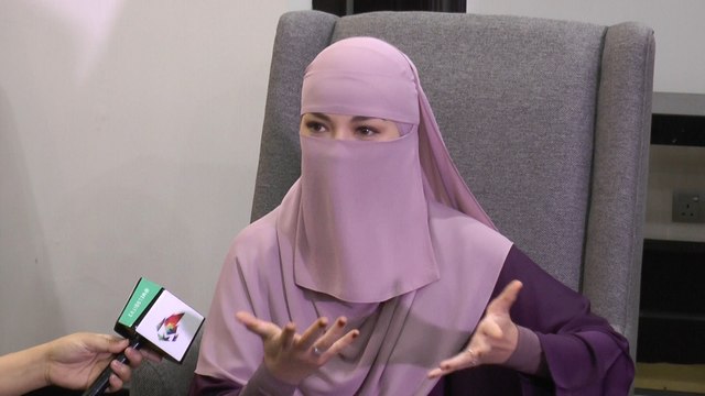 Boleh dengar nada Neelofa jawab soalan... memang tegas - “Biar saya handle sendiri!”