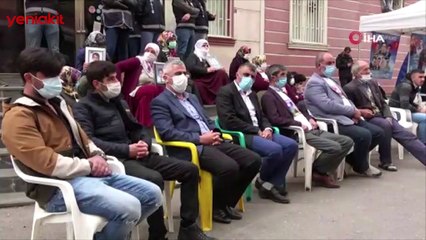 Evlat nöbetindeki annenin çığlığı: HDP'den evladımı istiyorum!