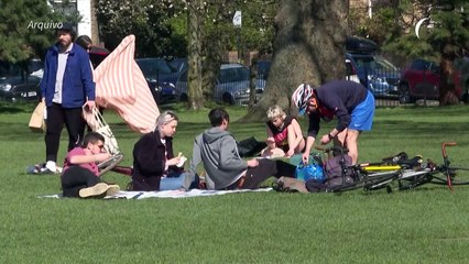 Reino Unido planeja reabrir fronteiras