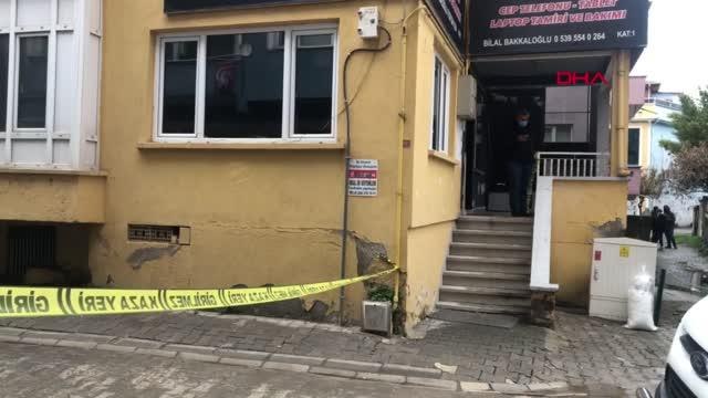 SAKARYA Telefon tamircisi dükkanında ölü bulundu