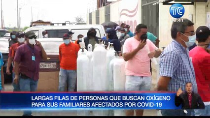 Largas filas para buscar oxígenos para familiares con Covid-19