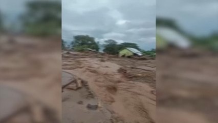 Aumentan a 155 muertos por las inundaciones en Indonesia y Timor Oriental