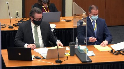 Polizeichef verurteilt Vorgehen von Polizisten gegen George Floyd